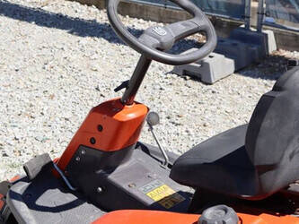 2020-husqvarna-r214tc-1407196-45033306