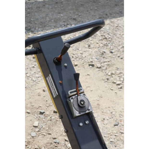 2014 Atlas-Copco LG200-45033377