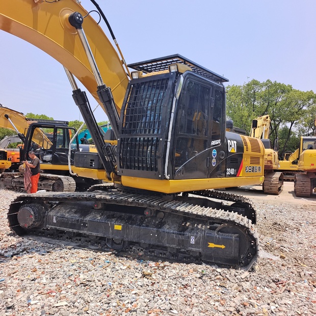 2024 كاتربيلر 324DL-45034706