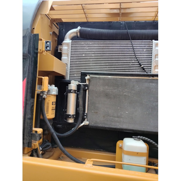 2024 Caterpillar 320D2L-45034759