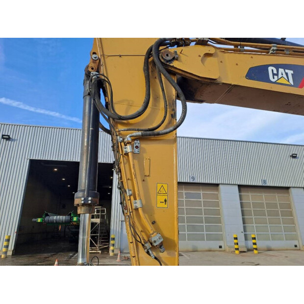2019 Caterpillar 374FL-45034949