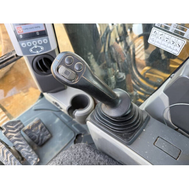 2016 Caterpillar 330FLN-45035093