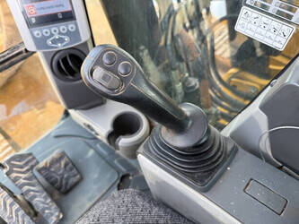 2016-caterpillar-330fln-1407299-45035093