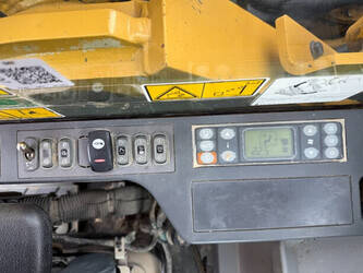 2016-caterpillar-330fln-1407299-45035095