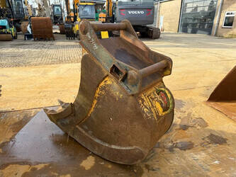 2016-caterpillar-330fln-1407299-45035105