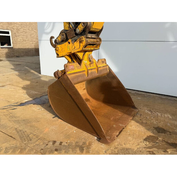 2016 Caterpillar 330FLN-45035106