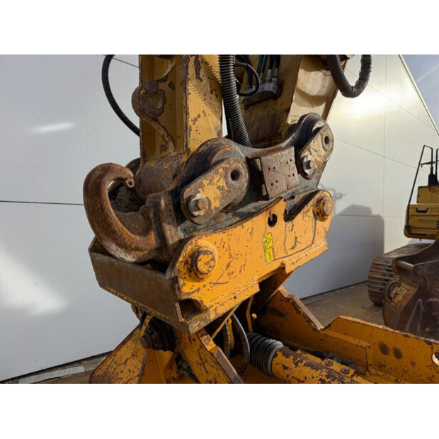 2016 Caterpillar 330FLN-45035108