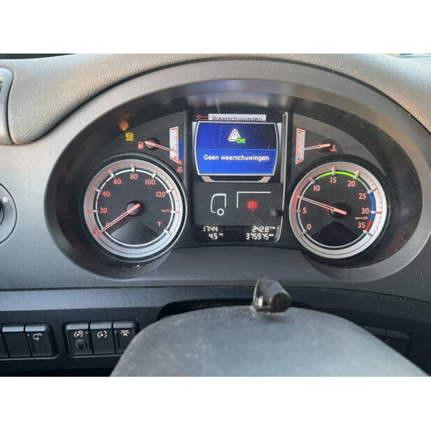 2017 DAF CF230FA 4x2-45035170