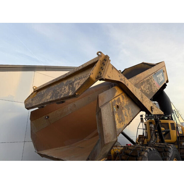 2015 Caterpillar 730C-45035247