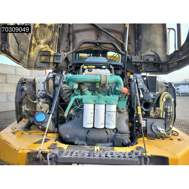 2015 فولفو A30G-45035635