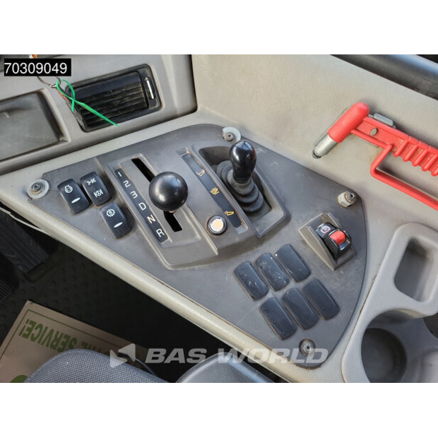 2015 فولفو A30G-45035651