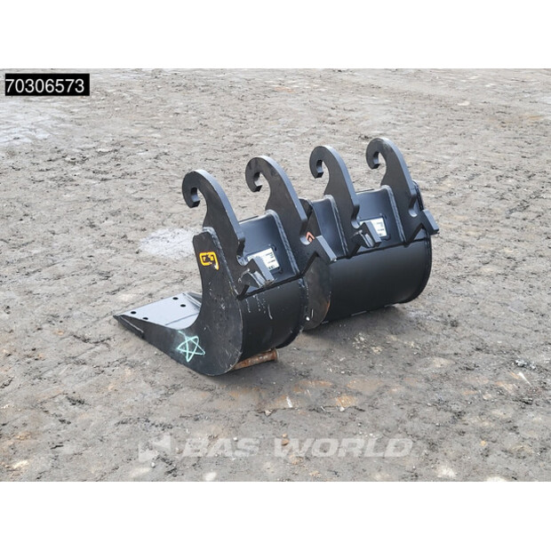 2021 Caterpillar 301.8-45035724