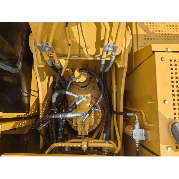 2022 Caterpillar 320B-45036047