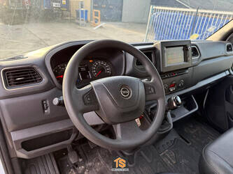 2020-opel-movano-1407920-45036436