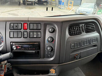 2016-daf-lf-180-fa-1407926-45036617