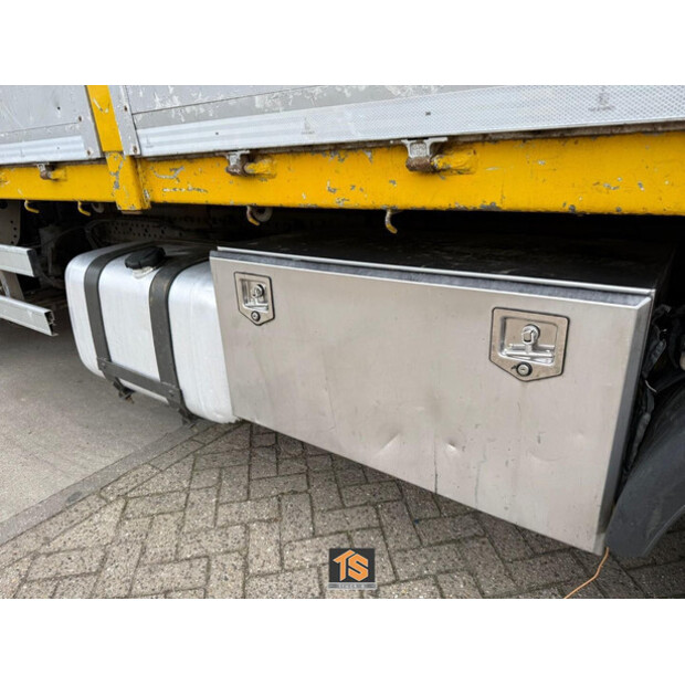 2013 Mercedes-Benz Antos-45036666