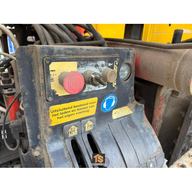 2013 Mercedes-Benz Antos-45036668