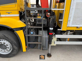 2013-mercedes-benz-antos-1407928-45036669