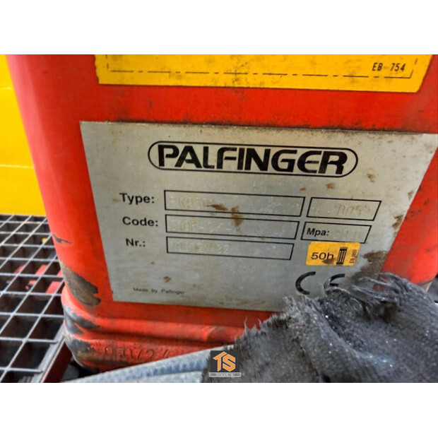 2013 Mercedes-Benz Antos-45036671