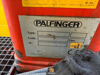 2013-mercedes-benz-antos-1407928-45036671