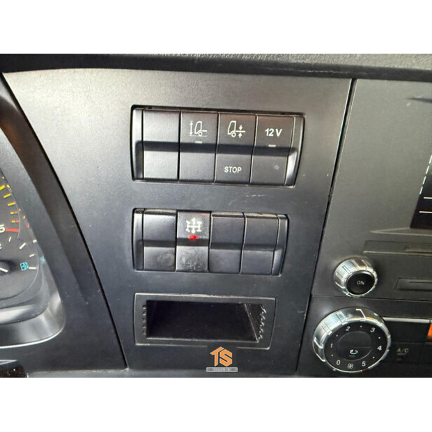 2013 Mercedes-Benz Antos-45036684