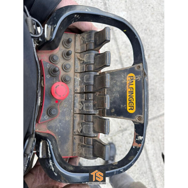 2013 Mercedes-Benz Antos-45036687