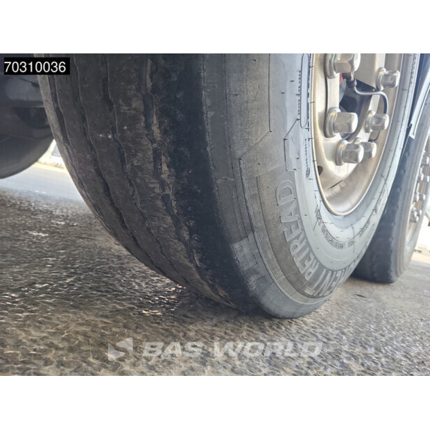 2022 بينالو BEN-45037134