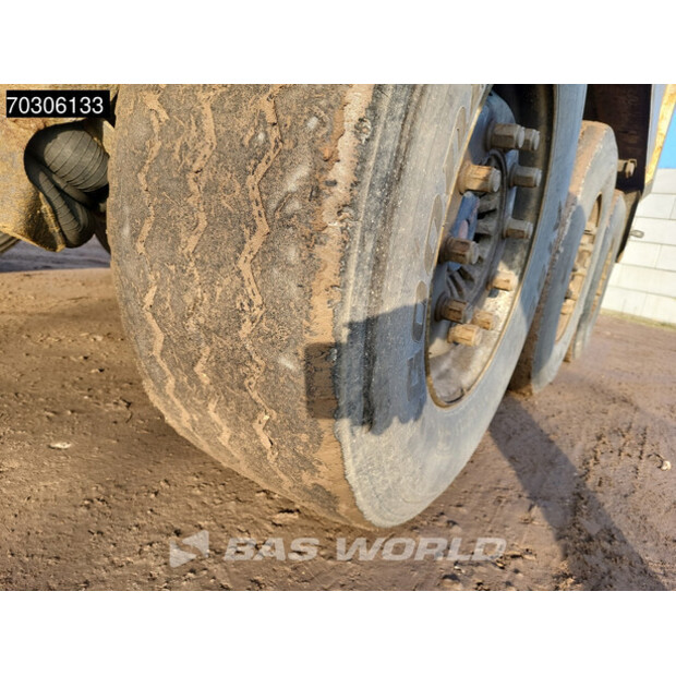 2011 برونز OTHERS-45037254