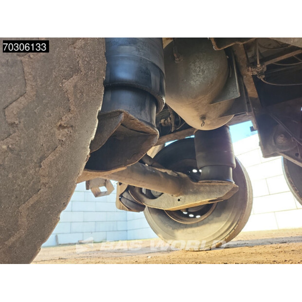 2011 برونز OTHERS-45037268