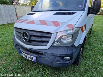 2017-mercedes-benz-sprinter-1407048-45050526