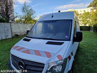 2017-mercedes-benz-sprinter-1407048-45050527