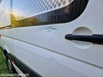 2017-mercedes-benz-sprinter-1407048-45050533