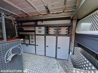 2017-mercedes-benz-sprinter-1407048-45050536