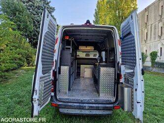 2017-mercedes-benz-sprinter-1407048-45050540