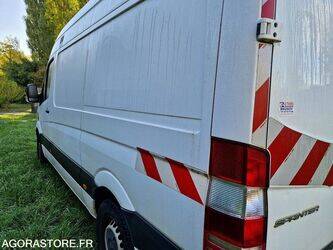 2017-mercedes-benz-sprinter-1407048-45050546