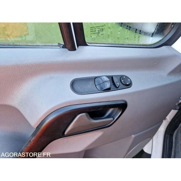 2017 Mercedes-Benz SPRINTER-45050553