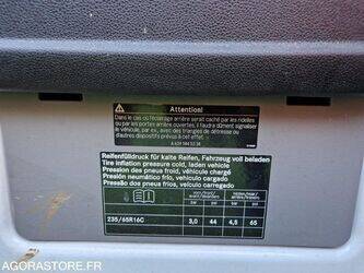 2017-mercedes-benz-sprinter-1407048-45050554