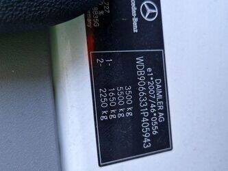 2017-mercedes-benz-sprinter-1407048-45050555