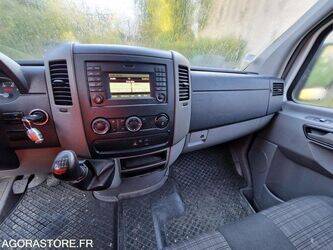 2017-mercedes-benz-sprinter-1407048-45050559