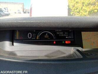 2012-renault-megane-1407049-45050569