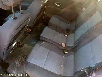 2012-renault-megane-1407049-45050574