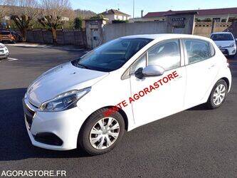 2018-peugeot-208-1407119-45050647