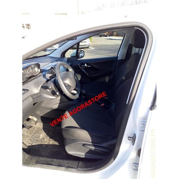 2018 Peugeot 208-45050655