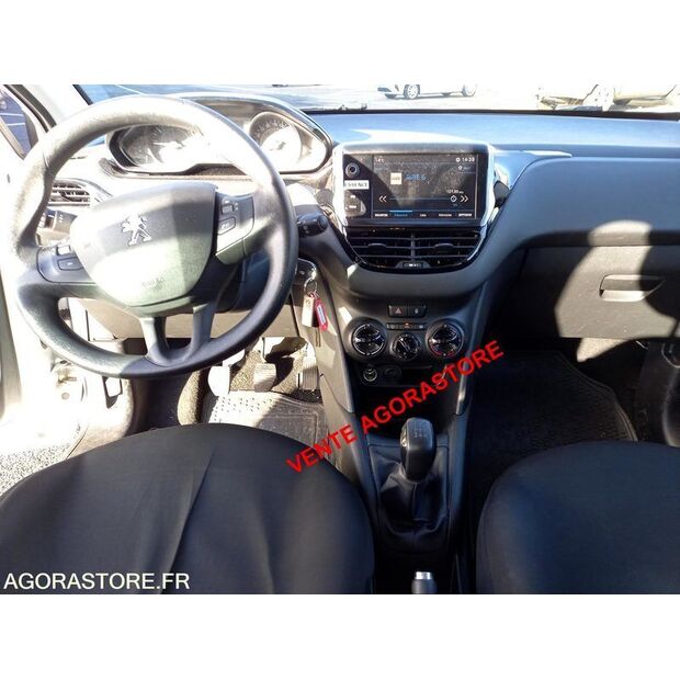 2018 Peugeot 208-45050661