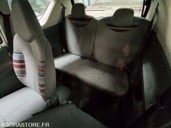 2011-citroen-c1-1407121-45050694