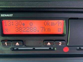 2011-renault-premium-1407164-45050805