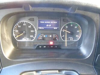 2014-mercedes-benz-axor-1829-1408024-45051063