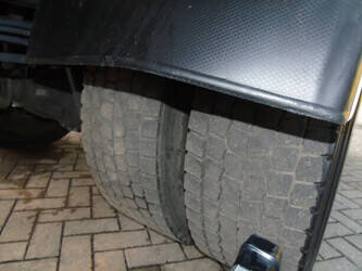 2014-mercedes-benz-axor-1829-1408024-45051073