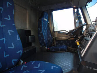 2011-iveco-eurocargo-1408026-45051129