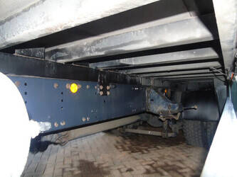 2011-iveco-eurocargo-1408026-45051141